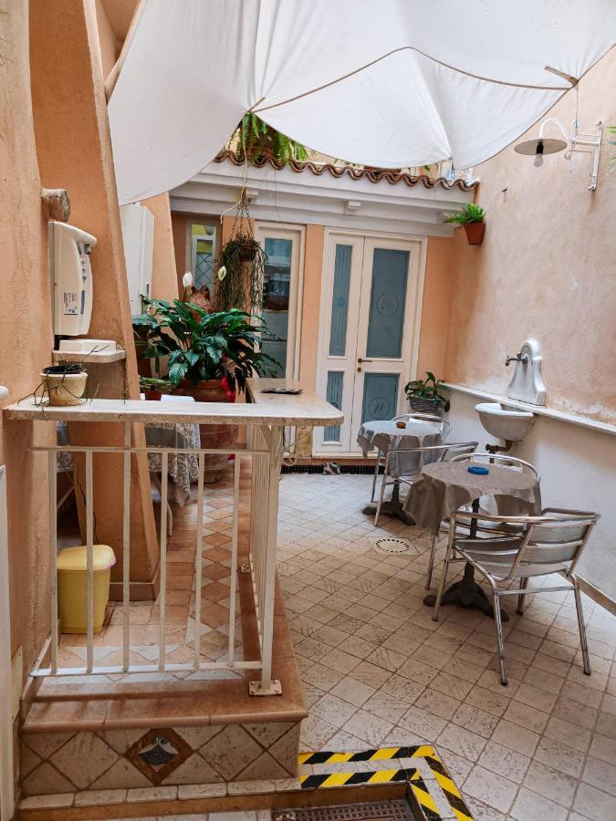 Nari Bed&Breakfast Gaeta Kültér fotó